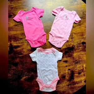 BUNDLE: koalababy essentials | 3 - newborn girls onesies. Size: newborn.